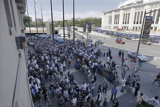 Fans' Ashes in Limbo as Yankee, Shea Shut Doors