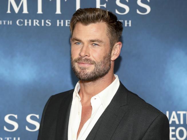 Chris Hemsworth Learns of Health Risk While Making Show