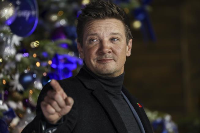 Jeremy Renner in Critical Condition After Snow Plowing Incident