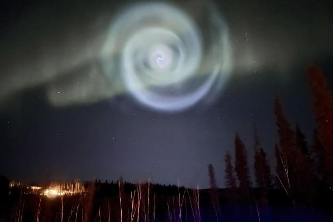 No, That's Not a Portal to Another Universe Over Alaska