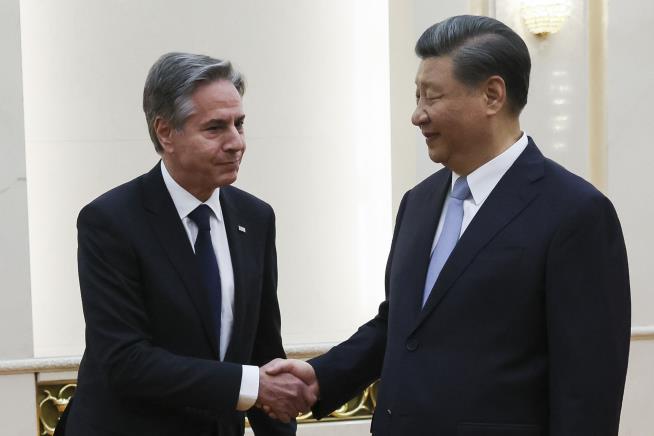 Xi Sends a Message, Meets With Blinken