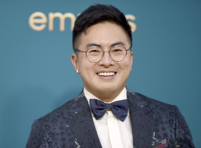 Bowen Yang of SNL Talks Struggle With 'Depersonalization'