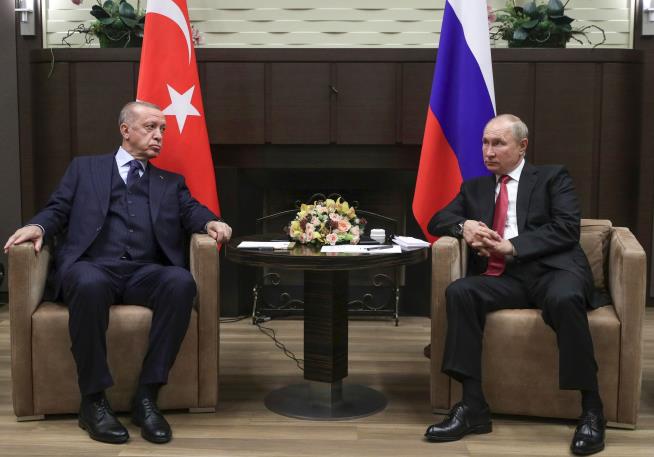 Turkey Makes Big Push to Revive Russian Grain Deal