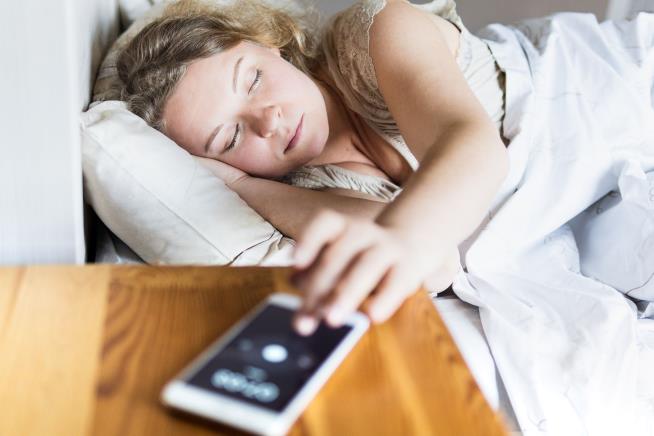 For Some, Hitting the Snooze Button Has Benefits