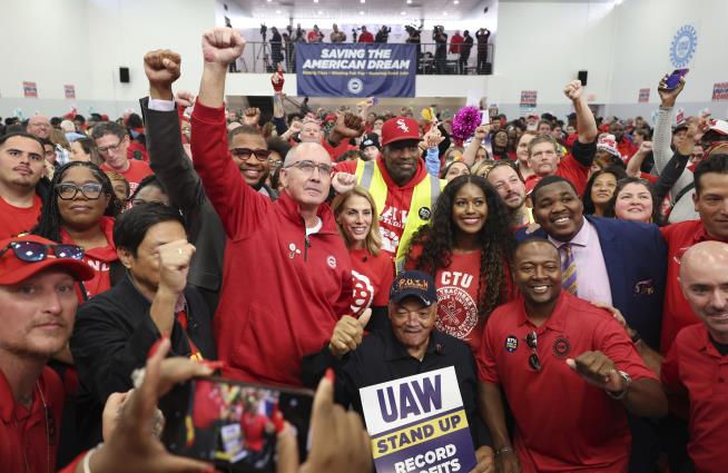 Amid Strikes, Some Question UAW Leader's End Game