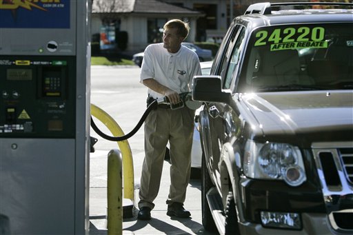 SUV, Pickup Sales Rebound as Price of Gas Drops