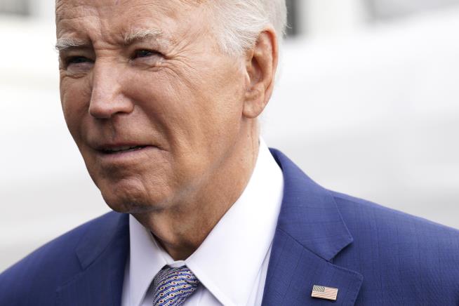 Biden Says Strikes on Houthis Will Continue