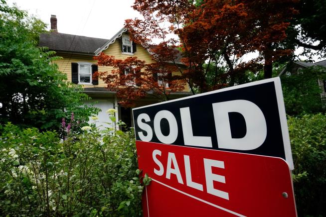 Homebuyers Need 6-Figure Salary in Nearly Half of States