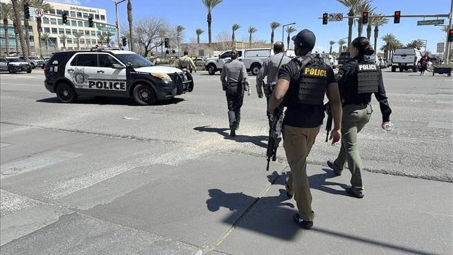 Gunman Kills 2 in Vegas Law Office Shooting