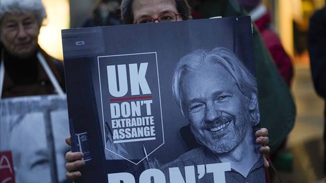 Biden 'Considering' Australia's Request Regarding Assange