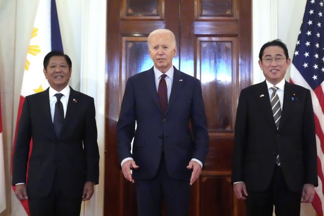 Biden Holds First Summit With Leaders of Japan, Philippines