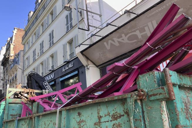 Famous Moulin Rouge Windmill Blades Collapse