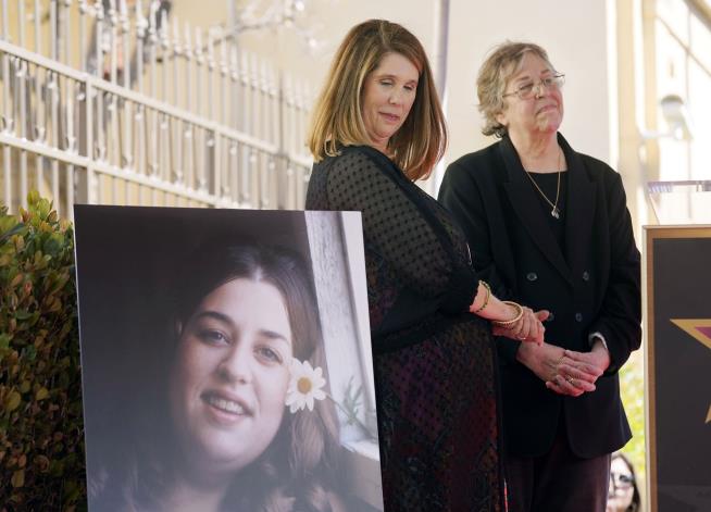 Daughter Refutes Longtime Rumor on Death of Mama Cass