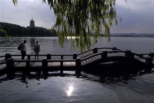 China to Lop Off Tall Buildings in Hangzhou