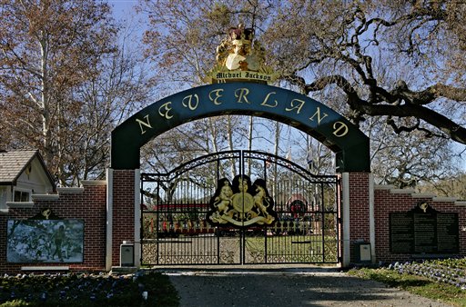 Jacko's Neverland Treasures Up for Auction
