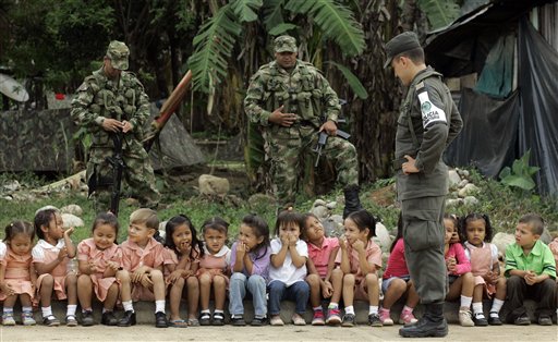 As Guerrillas Flee, Bird Watchers Flock to Colombia