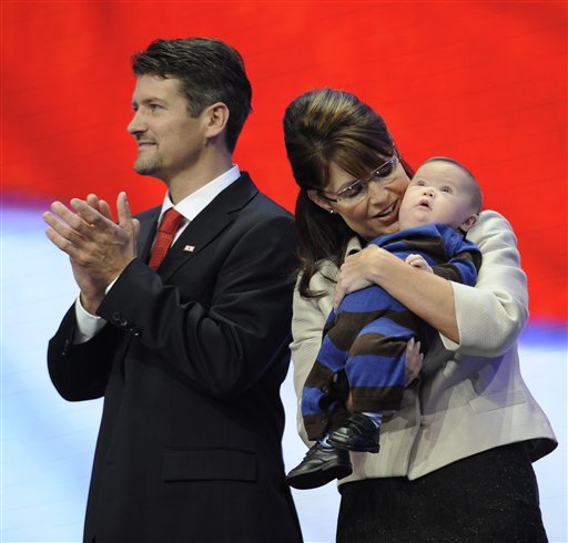 Palin Slams Blogger for Doctored Photo of Son