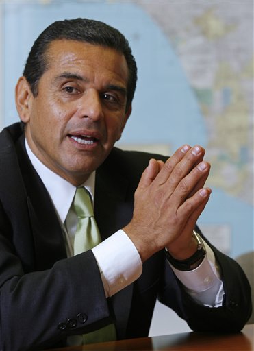 LA Mayor Wants Outsiders to Run 'Failing' Schools