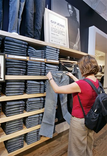 Report: Top Retailers Pay Poverty Wages