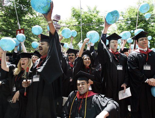 Harvard, Yale $18B Poorer as Endowments Drop 30%
