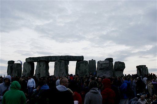 Archeologists Find Mini-Stonehenge