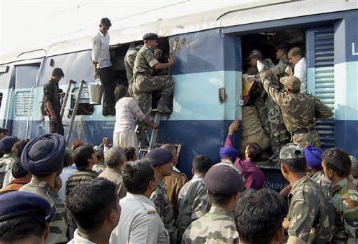 21 Killed in India Train Wreck