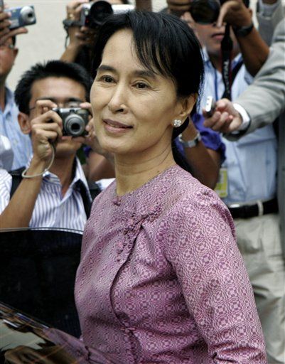 Burmese Junta Says It Will Release Suu Kyi
