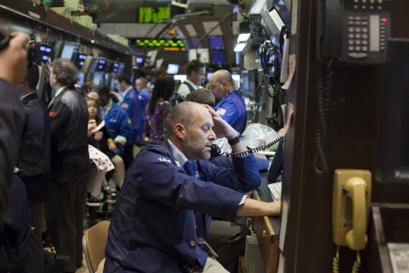 Dow Rises 127 as Dubai Fears Subside