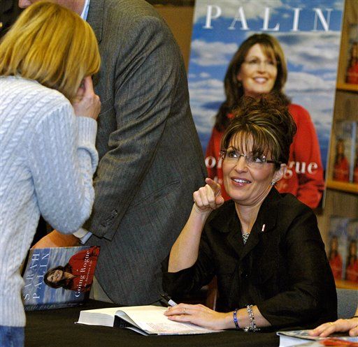 Mitt Romney, Sarah Palin Lead GOP Fundraising
