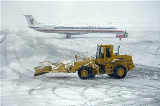 East Coast Blizzard Snarls Airports, Roads
