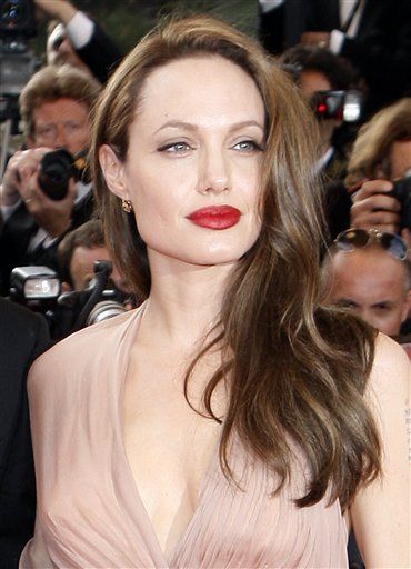 Angelina Jolie to Play Sleuth Kay Scarpetta