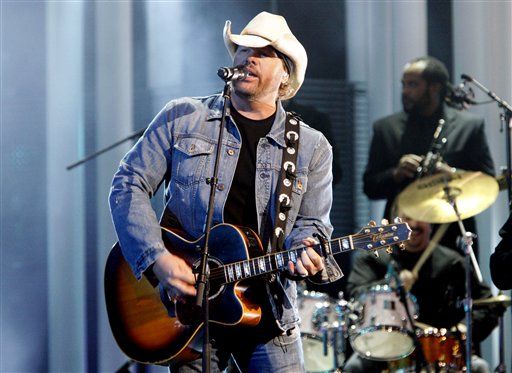 Toby Keith Also Complains About Palin Show