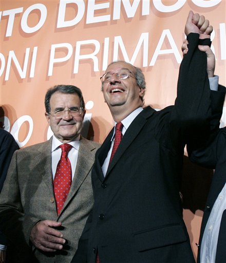 Fraud Probe Pushes Italian PM to Brink