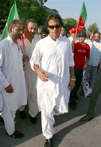 Pakistan Arrests Imran Khan After Escape