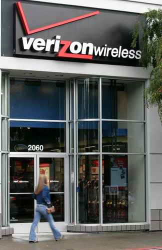 Verizon Opens Up Wireless Network