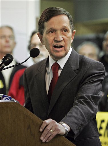 Kucinich Drops From Race