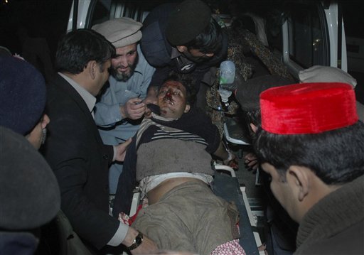 Blast at Pakistan Rally Kills 25
