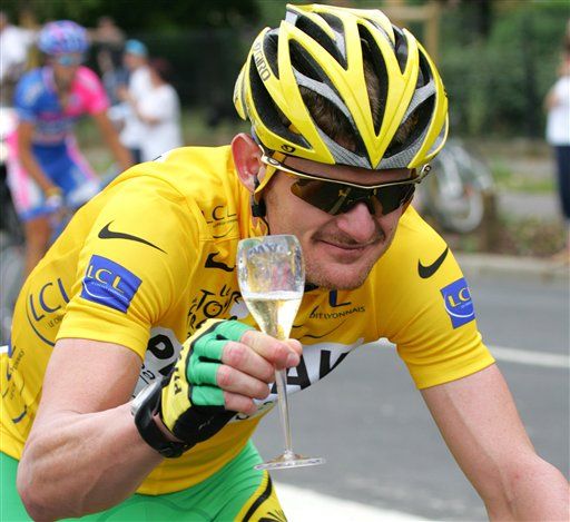 Landis: Armstrong Team Sold Bikes for Doping