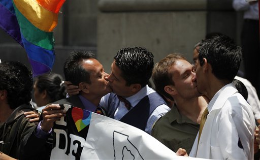 Mexican Supreme Court Recognizes Gay Marriage