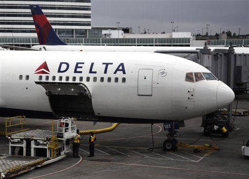 Seattle Flight Forced Back By Unruly Passenger