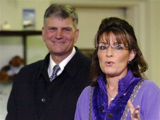 Sarah Palin Heading to Haiti With Frankling Graham