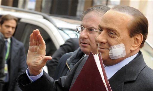 Berlusconi OKs Bill to Sue Judges