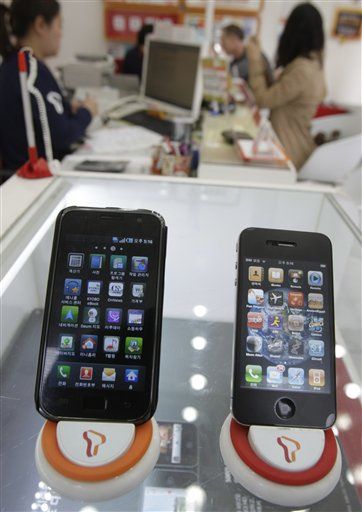 Samsung Ripped Off iPhone, iPad: Apple Suit
