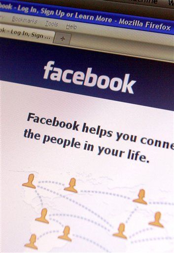 Facebook Posts Killer Earnings: Report