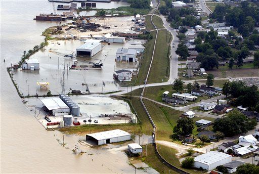 Louisiana Prepares to Open Morganza Spillway, Flood Farmland