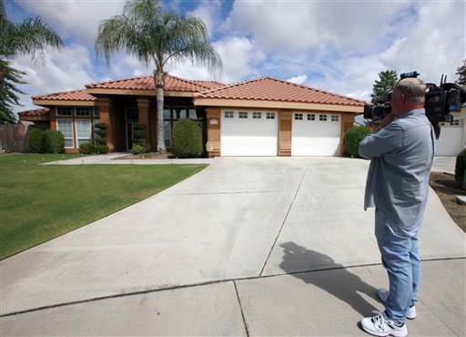 Arnold Schwarzenegger Mistress: Is This the Baena Family's Bakersfield Home?