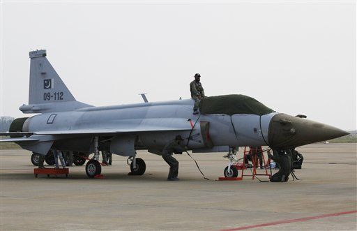China Hands Pakistan 50 Jets