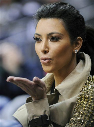 Kim Kardashian Engaged to Kris Humphries