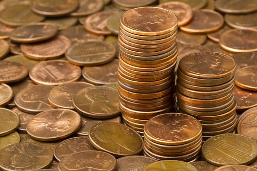 Man in Trouble After Paying $25 Bill With 2,500 Pennies