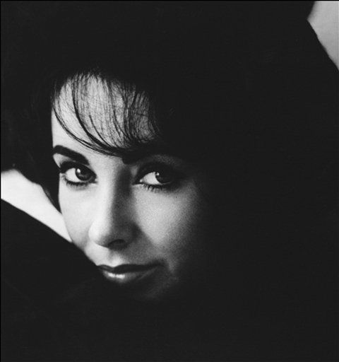 Elizabeth Taylor Collection to Be Displayed Internationally, Auctioned at Christie's